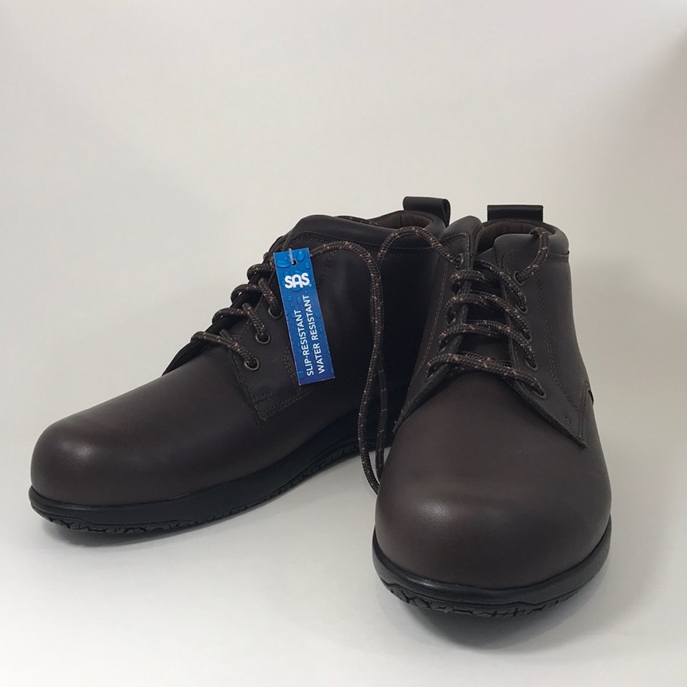 NIB!! SAS Women’s Gretchen Dark Brown, size 11 N